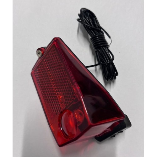 T-16 - Lampa tył żarówka,n/dynamo,na błotnik