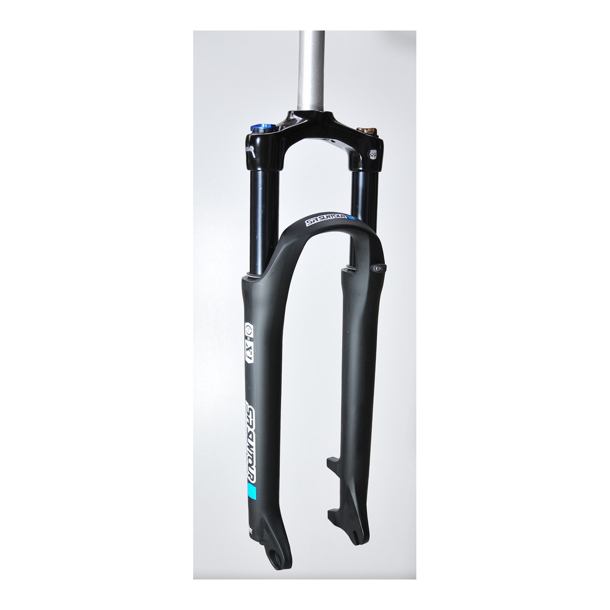 SF22-X1-9-LO-C-M - Amortyzator X1 LO 29" skok 100mm, 1-1/8" AHEAD 25cm, sprężyna, blok. na goleni, oś 9mm, dysk, czarny mat