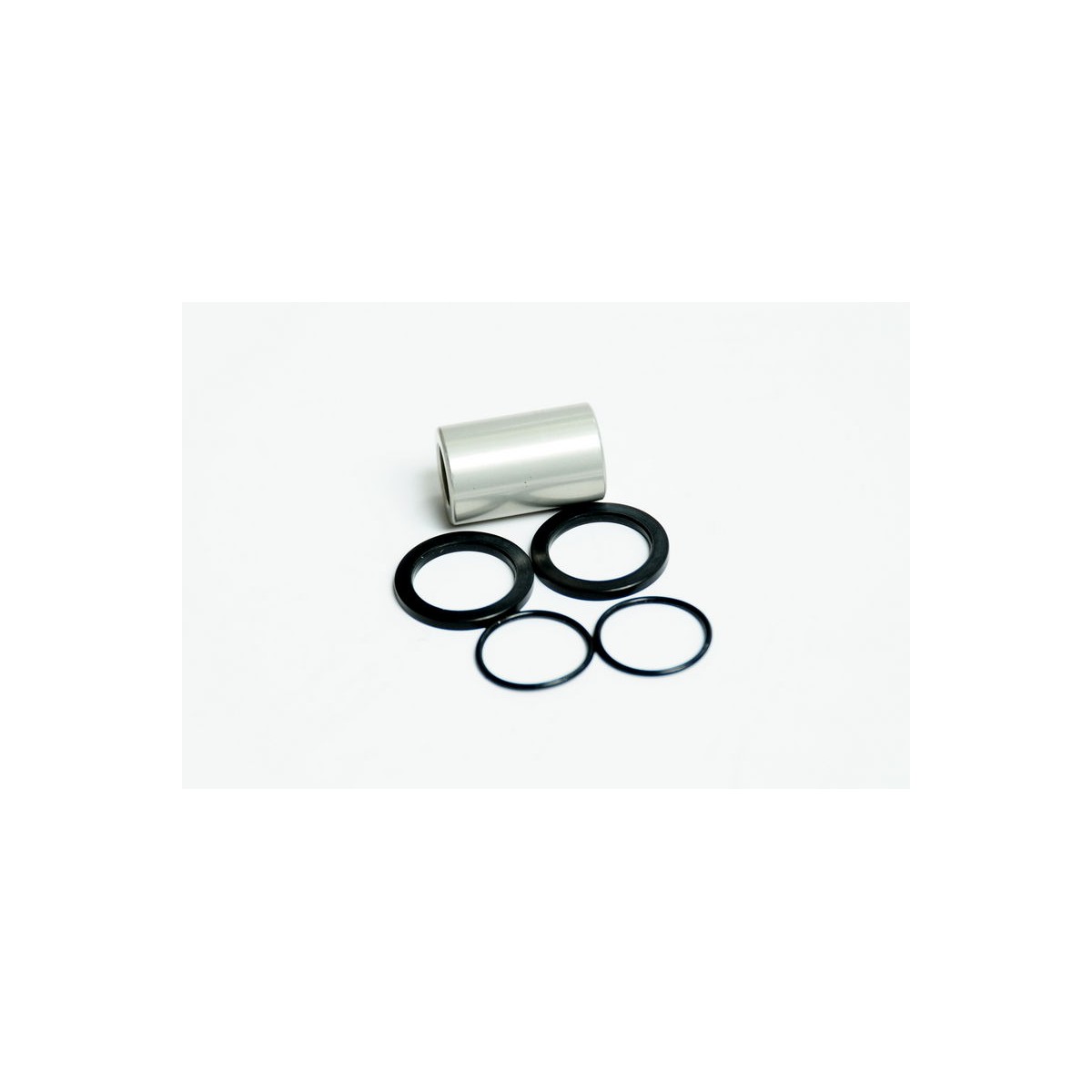 SRRBA506-200 - Tulejka redukcyjna dampera TRIAIR kpl. dł. 20mm otwór 8mm