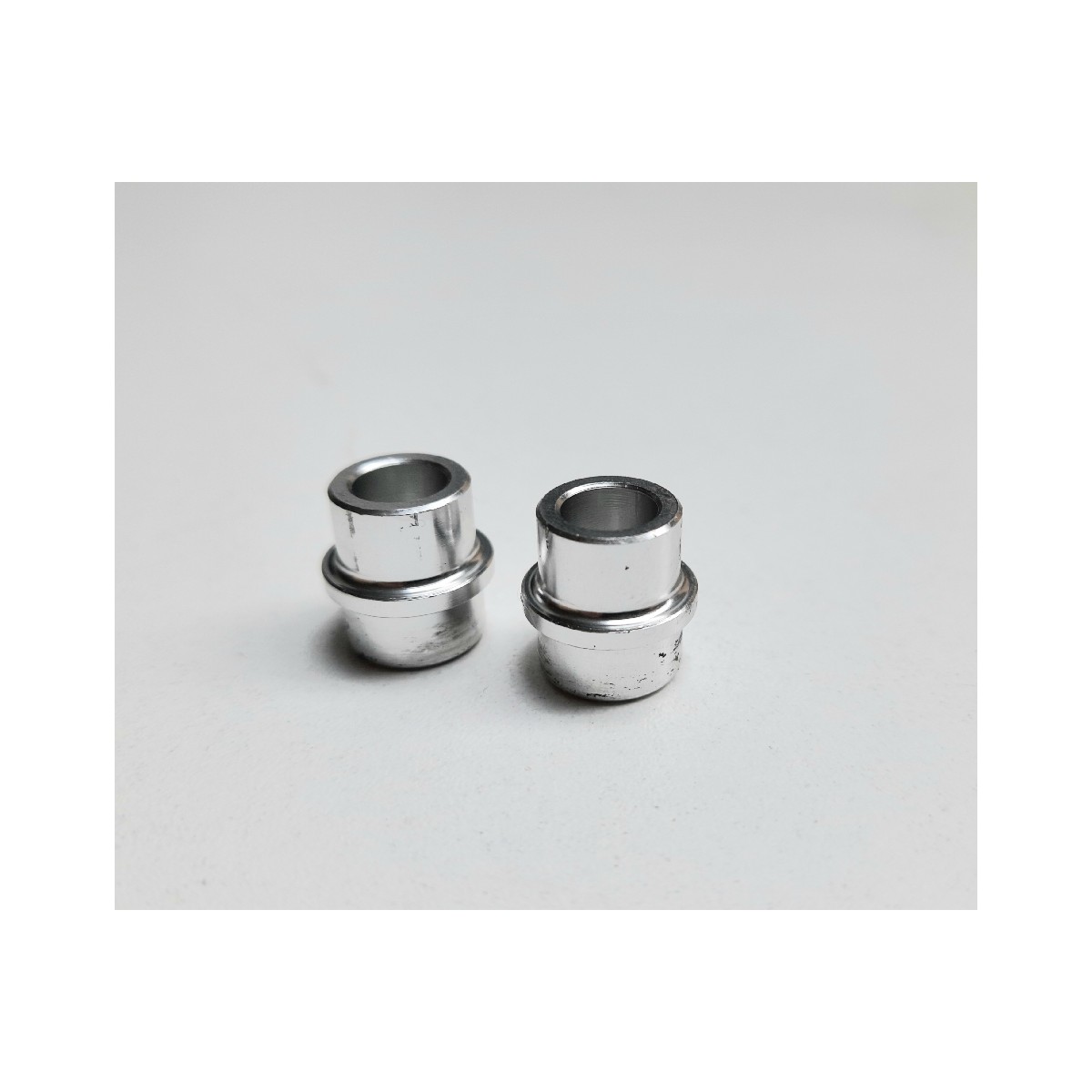 SRRAA072-315 - Tulejka redukcyja dampera prawa i lewa 8mm/31,5mm